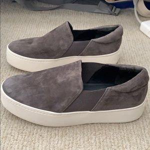 vince warren platform sneaker. size 8. Grey